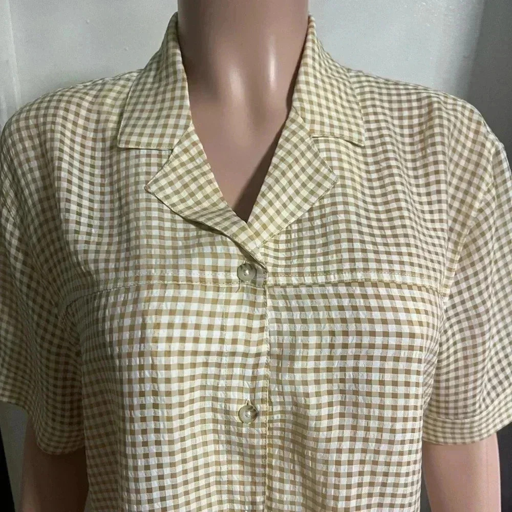 HOLZWEILER Women’s Cropped Oversized Shirt - Picture 3 of 12